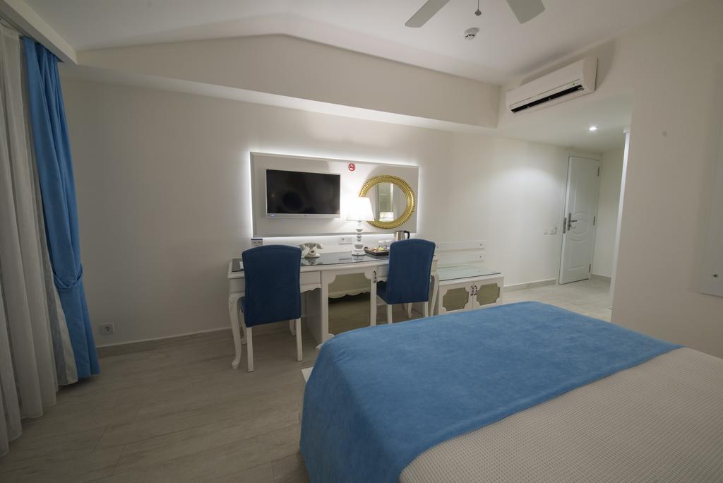 Montebello Deluxe Hotel Ölüdeniz Exterior foto