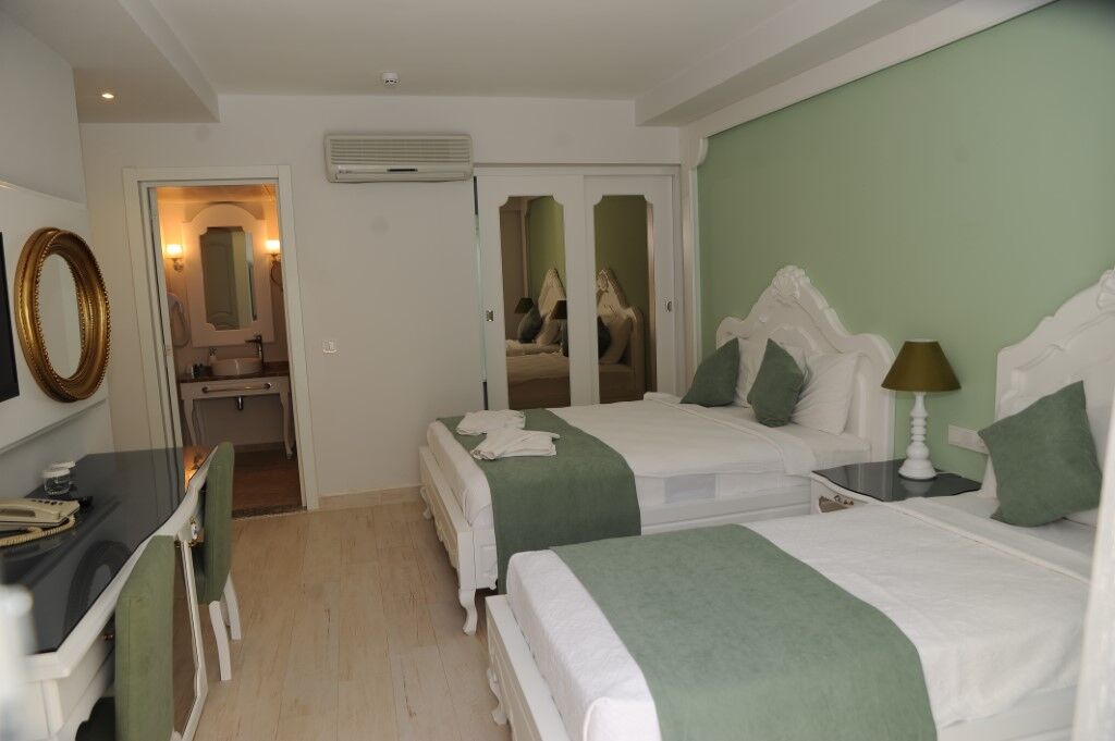 Montebello Deluxe Hotel Ölüdeniz Exterior foto